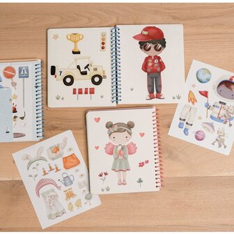 Little Dutch Aankleed- en stickerboek Jim &amp; Friends